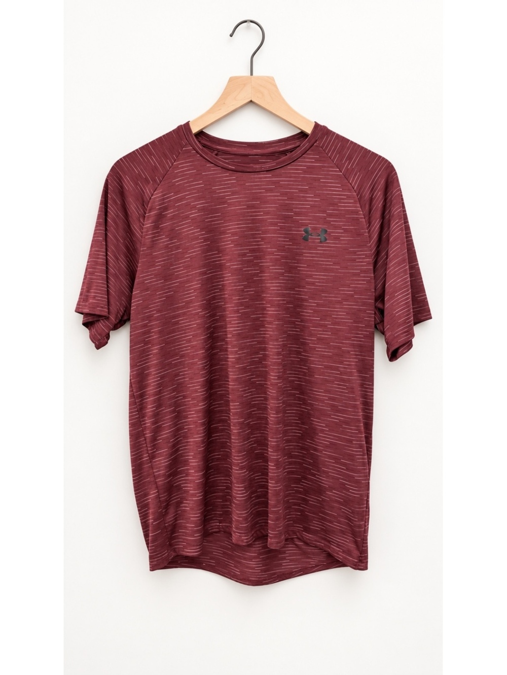 Under Armour Men’s Medium Burgundy Maroon Performance Athletic Shirt